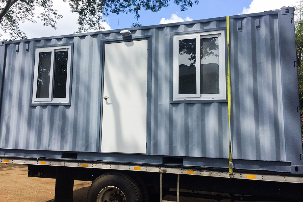 https://www.tuespaciomodular.com/wp-content/uploads/2017/09/Contenedores-Oficinas-3-Tu-Espacio-Modular.jpg